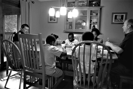 Same-sex couples increase adoptions
