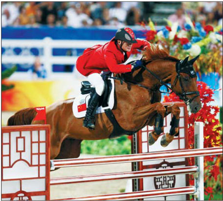 'Captivated by beauty of the moving horse'
