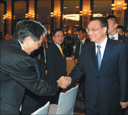 Vice-Premier focuses on livelihood issues