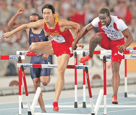 Dayron+robles+disqualified+victory+against+liu+xiang+in+110m+hurdles+final+at+world+championships