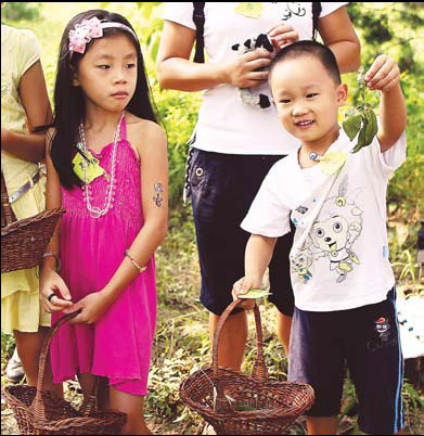 Children take a walk on nature's wild side