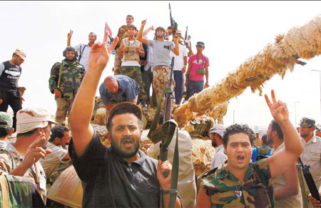 Libyan fighters seize Sabha airport