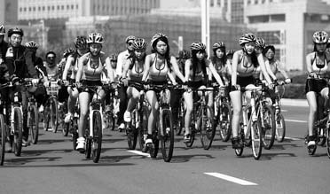 Cyclists bare bodies for green cause