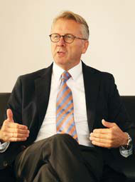 Shaping Daimler's China strategy