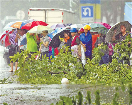 High-risk areas evacuated before typhoon