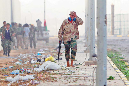 Libya forces push on toward center of Sirte