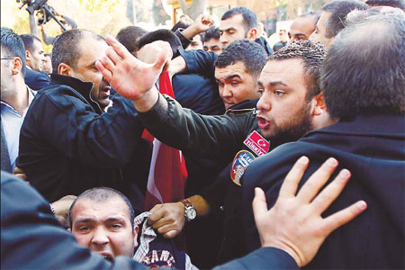 Kurds kill 24 Turkish troops, Ankara vows to take revenge