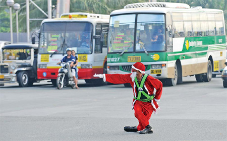 Dancing Santa lifts mood in jams