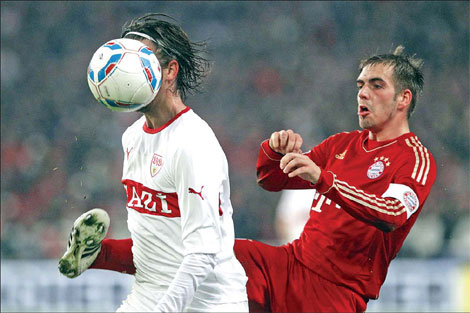 Bayern goes a man up, then it goes three points up