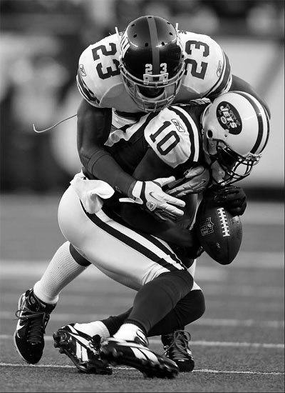 Cruz, Bradshaw lead Giants past Jets