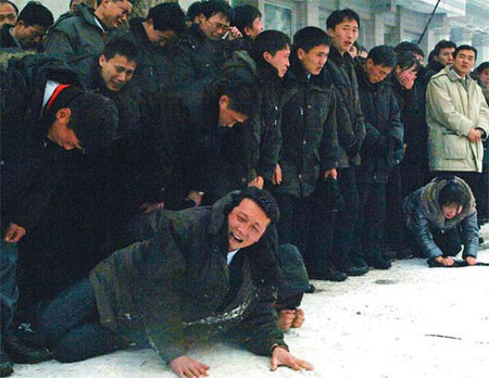 Grief-stricken people bid final farewell