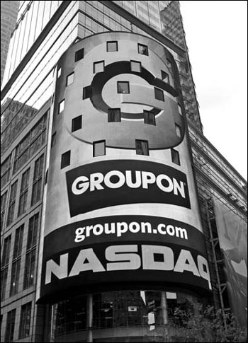 Groupon's shares fall below IPO price for second time since Nov