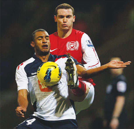 Arsenal can't seem to win, but Wenger's not giving up