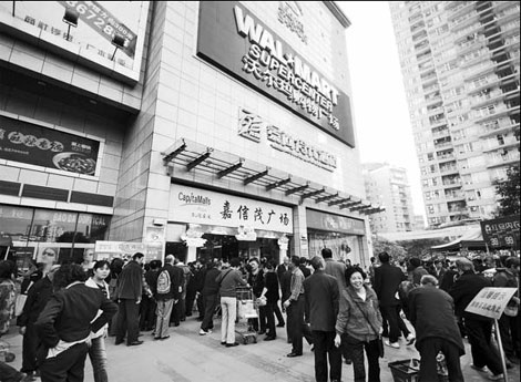 Wal-Mart names new CEO and president for Chinese operations