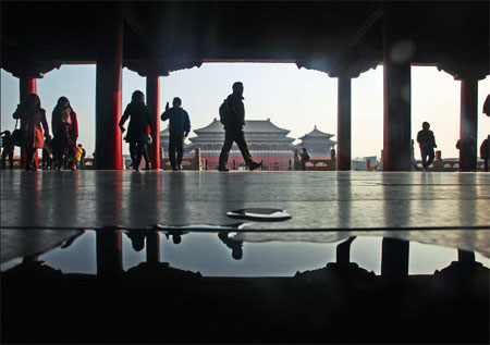 Forbidden City still lures inquisitive public