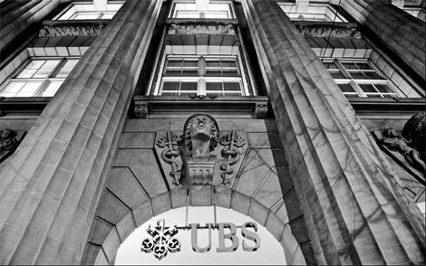 Moody's reviewing 17 banks, securities firms