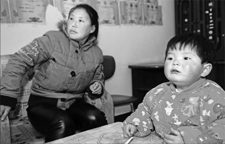 Thousands in lead-laden area to move