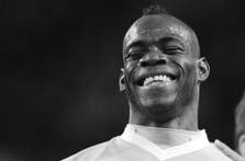 City hails battle-hardened Balotelli after ban
