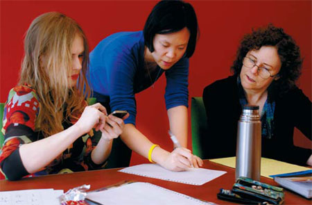 New York Times journalists digest Mandarin with lunch