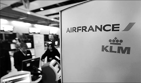 Air France reports $1.06 billion net loss