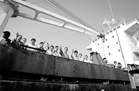 Sailors lauded for bravery