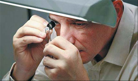 Diamonds bring couples, and countries, together