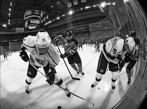 Kopitar's OT goal lifts Kings
