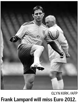 England loses midfielder Lampard to injury