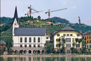 Replica of Austrian village built in Guangdong