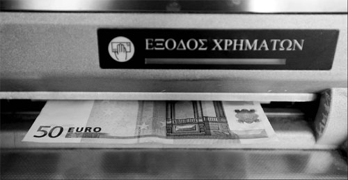 Greek lenders see bank run
