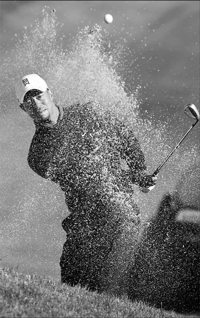 Tiger and Rory set for stern test