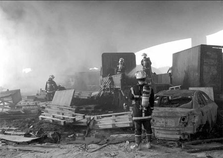 Leaking oil ignites, kills 20
