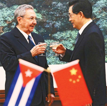Cuba signs agreements covering key areas with focus on economy