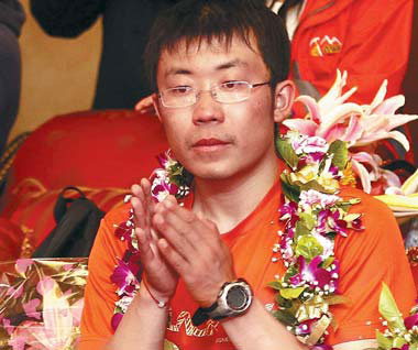 Respected young mountaineer dies
