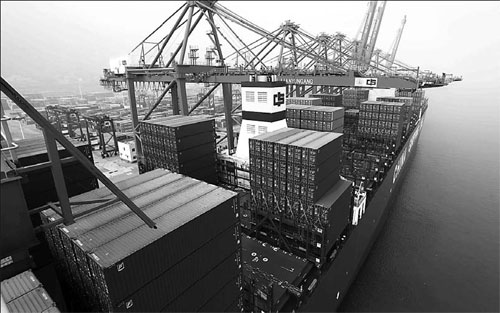 COSCOL: First-half profit to plummet 99.5 percent