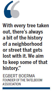 Unique tables come with social 'history' of trees