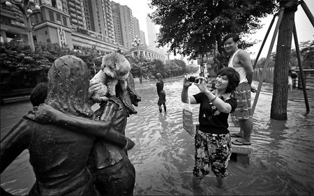 Officials say Three Gorges Dam safe despite record flood crest