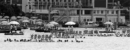 Pearl River swim a Chinese baptism for expats