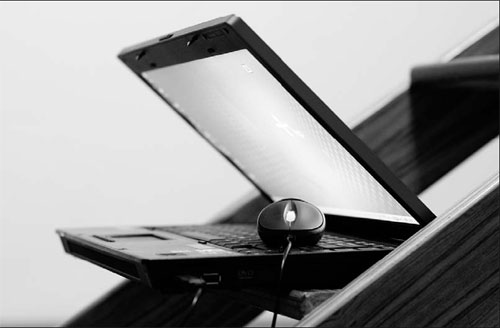Companies should watch out for Internet threats
