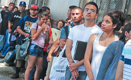 Paperless immigrants dare to dream