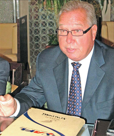 Jaworski leads group hoping to help football take hold in China