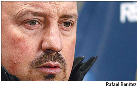 Benitez tiptoes onto Chelsea tightrope
