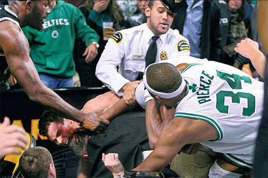 Rondo ejected as Nets beat Celtics, 95-83