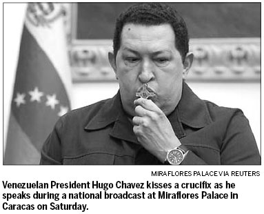 Venezuela's Chavez says cancer returns