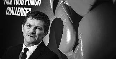 Former champion Hatton now seeking a Chinese star