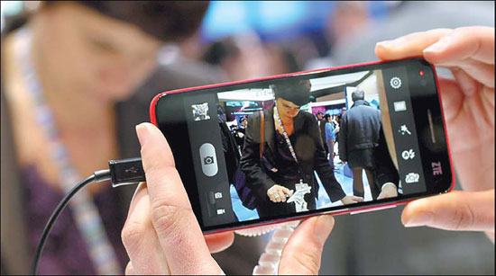 ZTE plans to target top tier