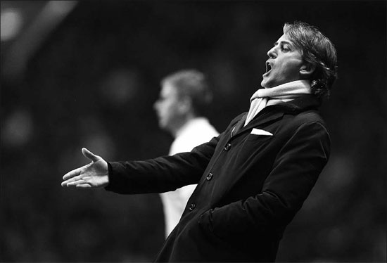 Mancini looks for perfect finish to steal an EPL title
