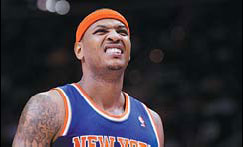 Carmelo injures knee as knicks beat cavs