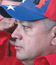 Thousands view Chavez cortege