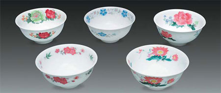 Rare bowls made for Chairman Mao fetch $1.5m in HK